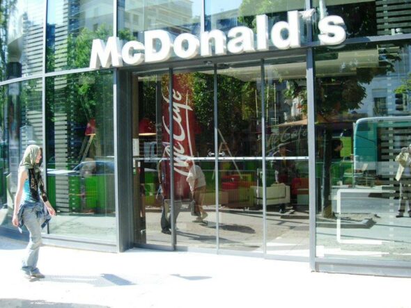 CORREDERA-MC-DONALDS-e1649666393321