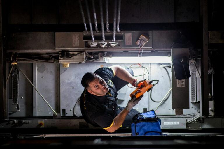 Averias-ascensores-calor-en-verano-4