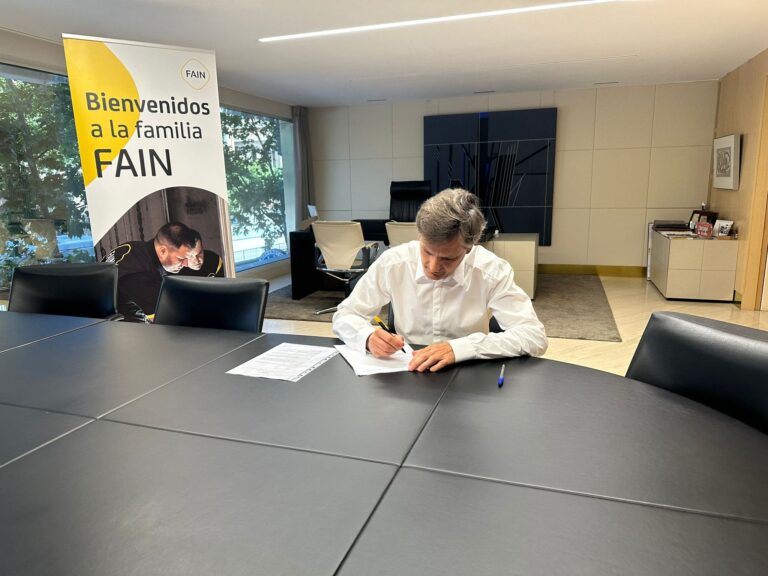 Nicolás Mediavilla firma compra TKE Irlanda